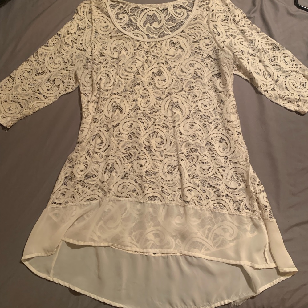 Long white design shirt